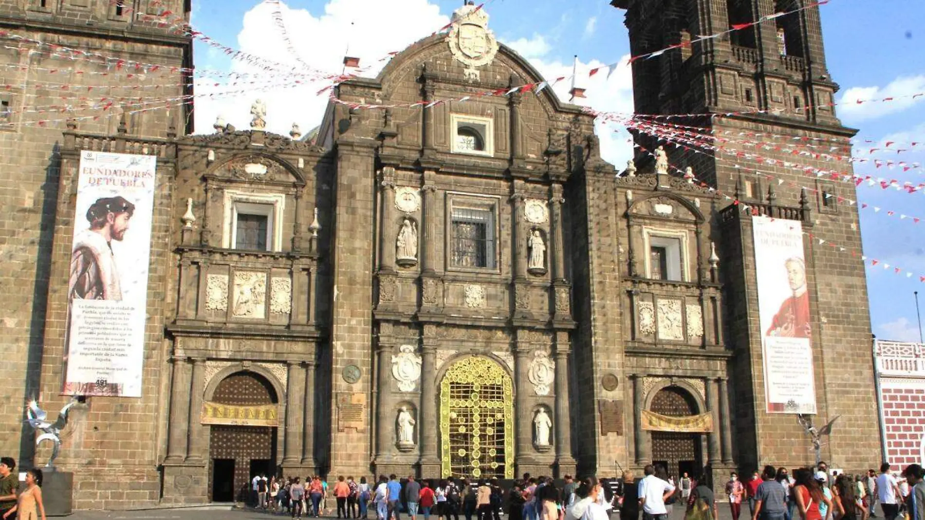 catedral puerta santa